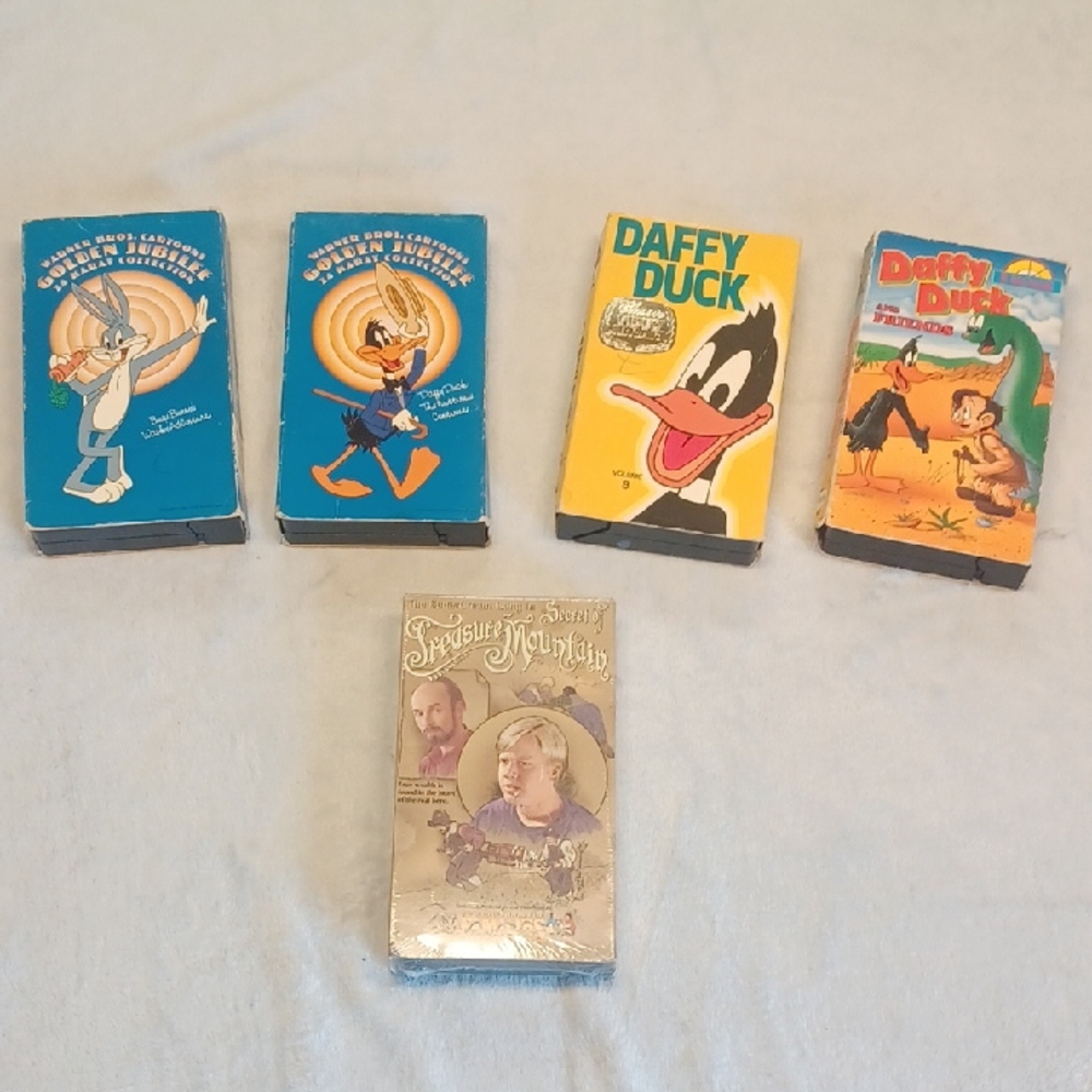 Looney Tunes and Daffy Duck VHS Collection